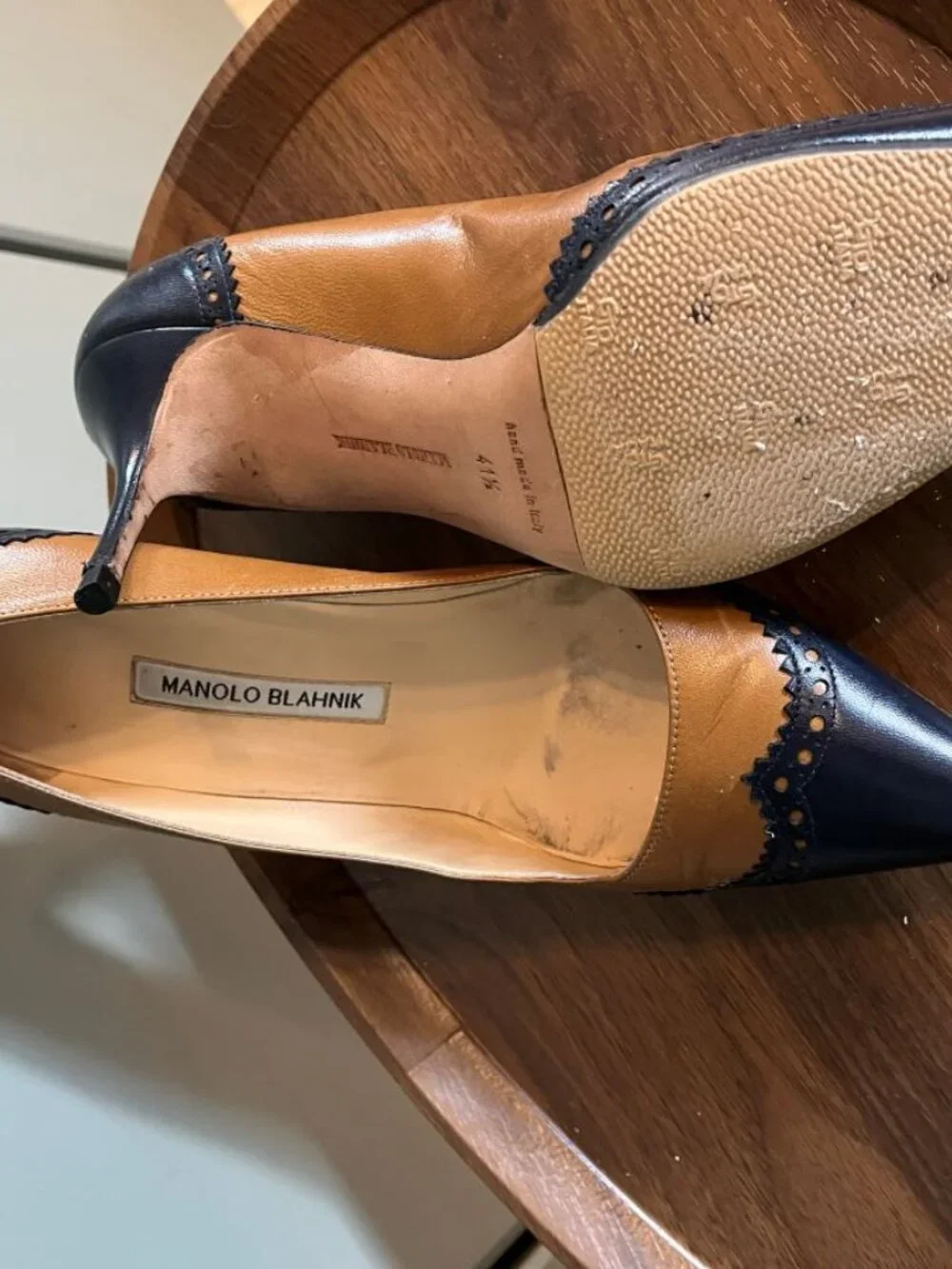 Manolo Blahnik Ancor Spectator Pumps Sz 41.5 11.5 USA blue & camel pointy toe